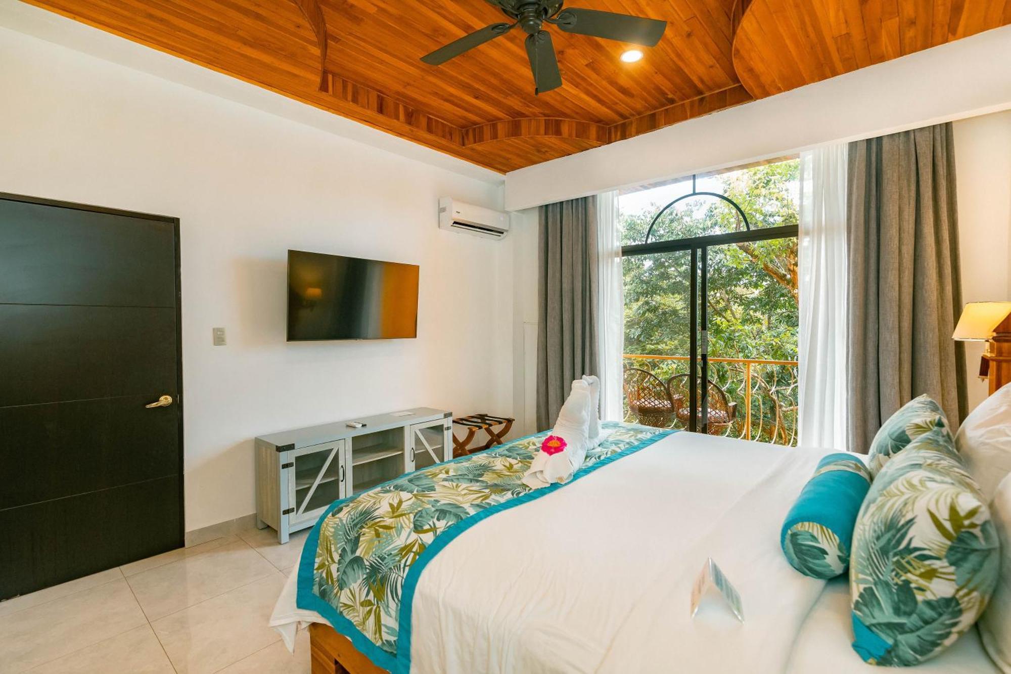 Hotel San Bada Resort & Spa Manuel Antonio Exterior photo
